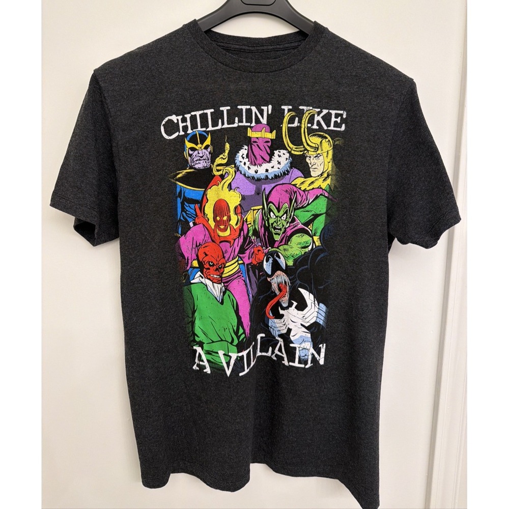 Marvel "Chillin' Like A Villain" Graphic‎ T-Shirt - Size Large